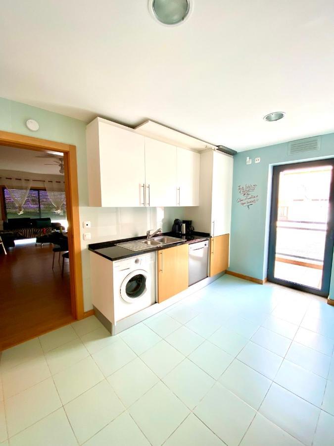 Zenit Luxury Marina Village Appartement Олян Екстер'єр фото